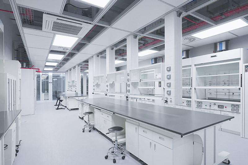 琼山实验室革新：安全与科技的现代融合